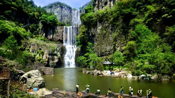 Liu Bowen's Hometown Scenic Area Baizhangji Fall