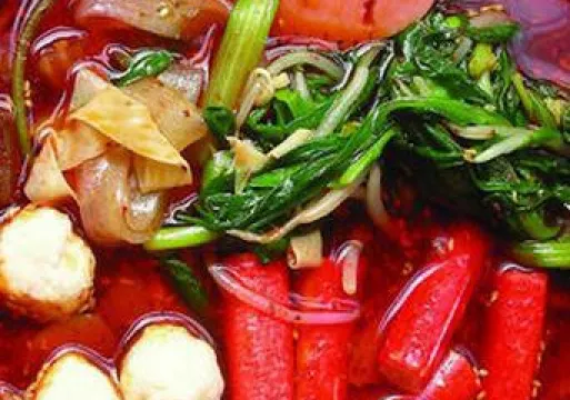 張亮麻辣燙(巴彥縣店)