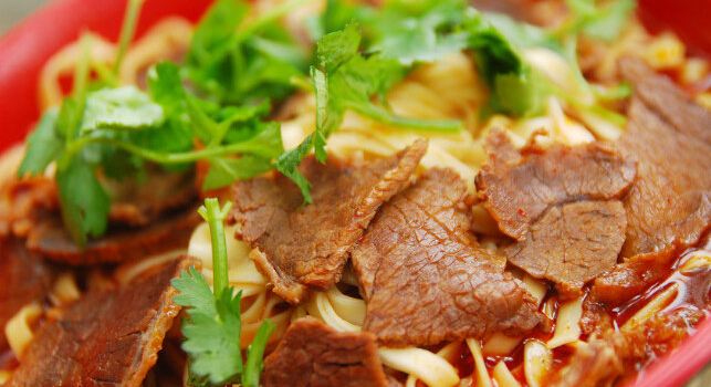 白志伟红烧牛肉面