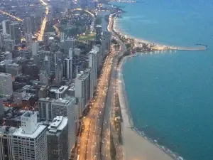 Top 10 Night Attractions in Chicago