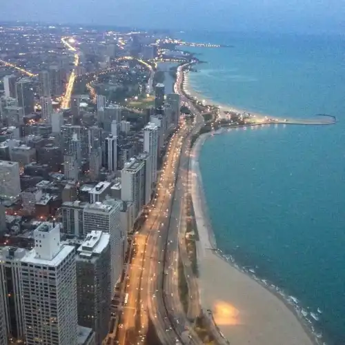 Top 10 Night Attractions in Chicago