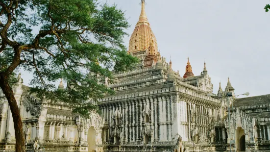 아난다 사원