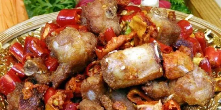 高陵文萍排骨館