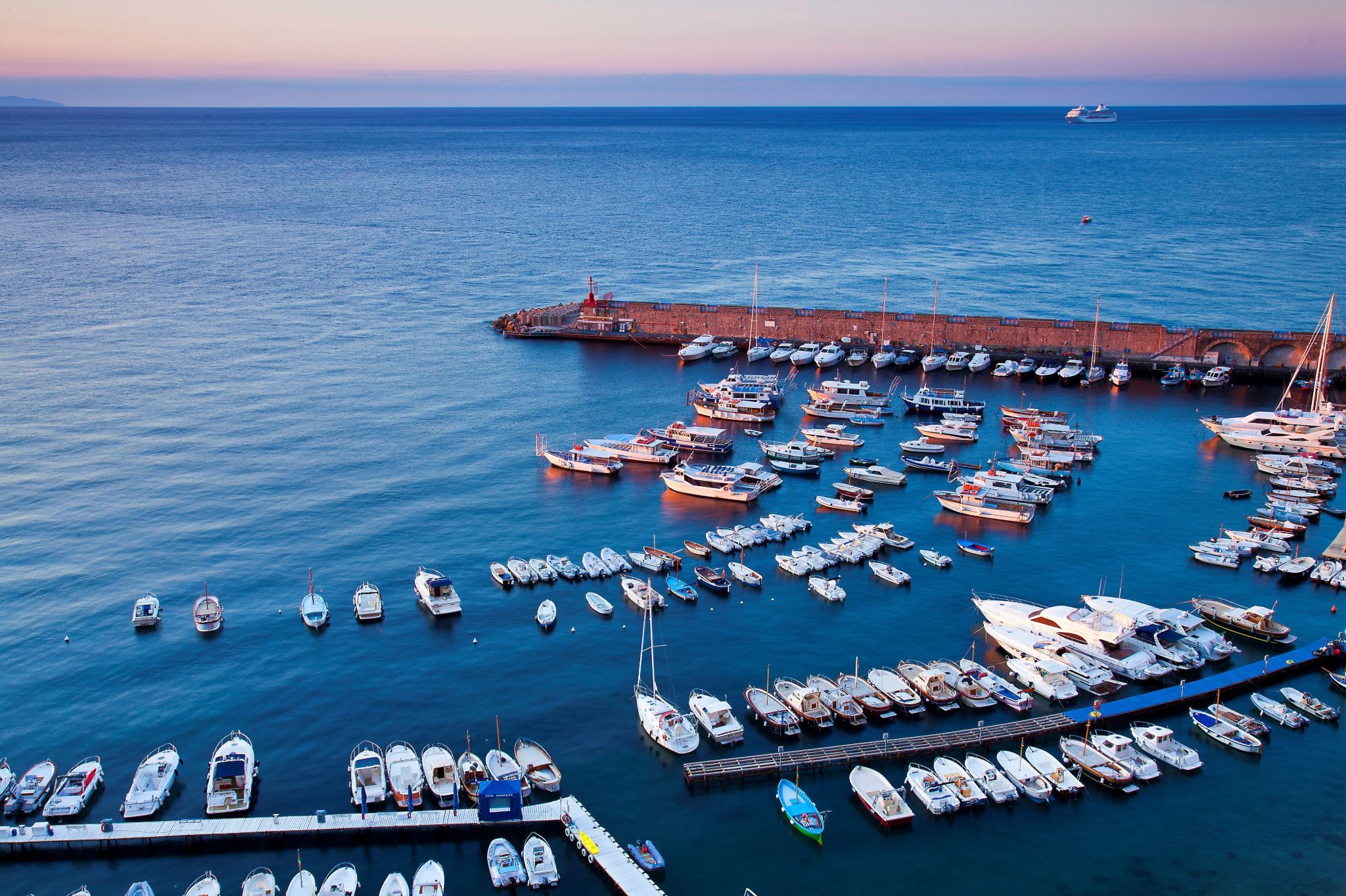 Tagesausflug zur Amalfiküste und Ravello in Italien|Optionale Mittagsverpflegung|Besuchen Sie 2 kleine Städte