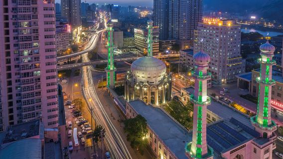 Half-Day Private Illuminated Lanzhou Tour: Yellow River and Food Street with Dinner