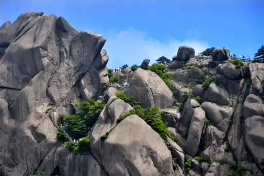 鄰近鰲魚峰的酒店