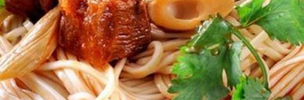 兴隆加州牛肉面馆(文化街店)