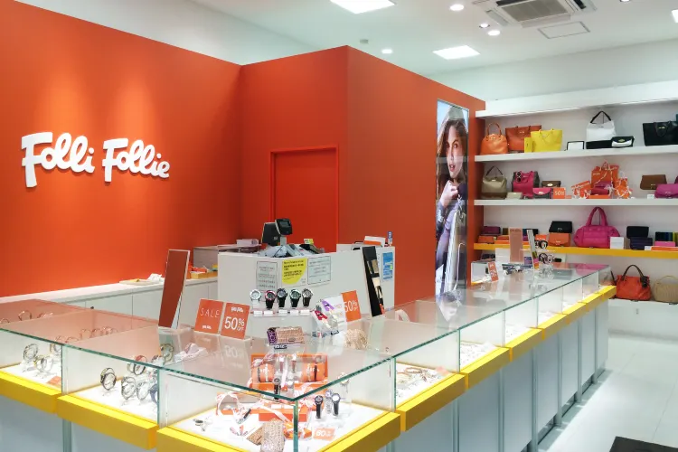 Folli Follie(Okinawa Outlet Mall ASHIBINAA)