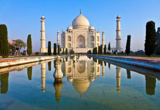 1-day tour from Delhi, India to Mathura + Vrindavan + Taj Mahal + Agra Fort with Chinese-speaking guide