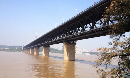 Wuhan Yangtze River Bridge