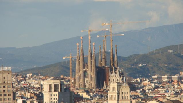Barcelona, Spain: Sagrada Familia Tour with Skip-the-Line Admission Ticket and English-Speaking Guide