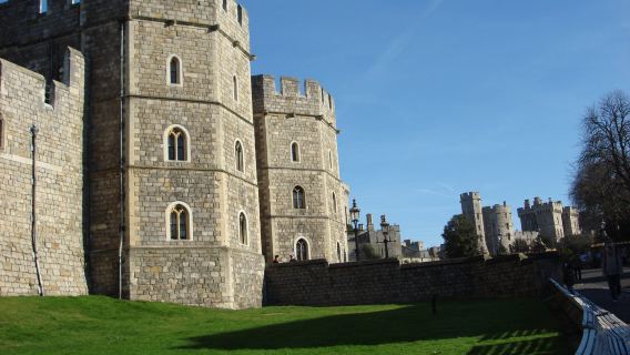 Lâu đài Windsor + Nhà tắm La Mã ở Bath + Stonehenge (đã bao gồm vé vào cổng )|(Thứ năm/Thứ bảy, tiếng Trung)