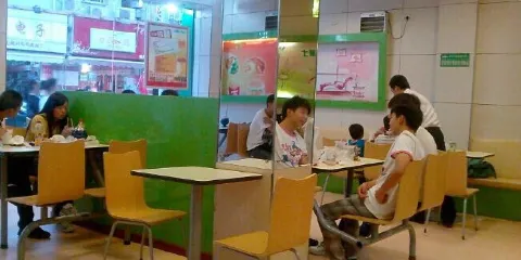 華萊士(中華店)