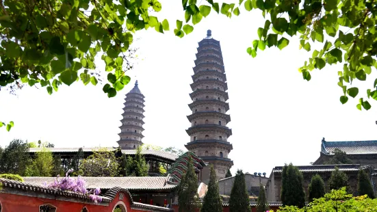 Shuangta Temple (Twin Pagoda Temple)