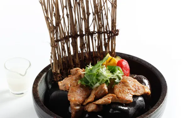 藝奇新日本料理（高雄夢時代店）