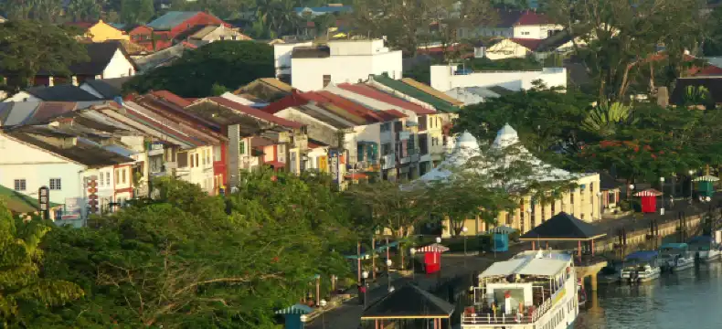 쿠칭 풀만 숙소