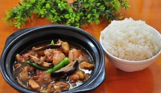 杨铭宇黄焖鸡米饭(总店)