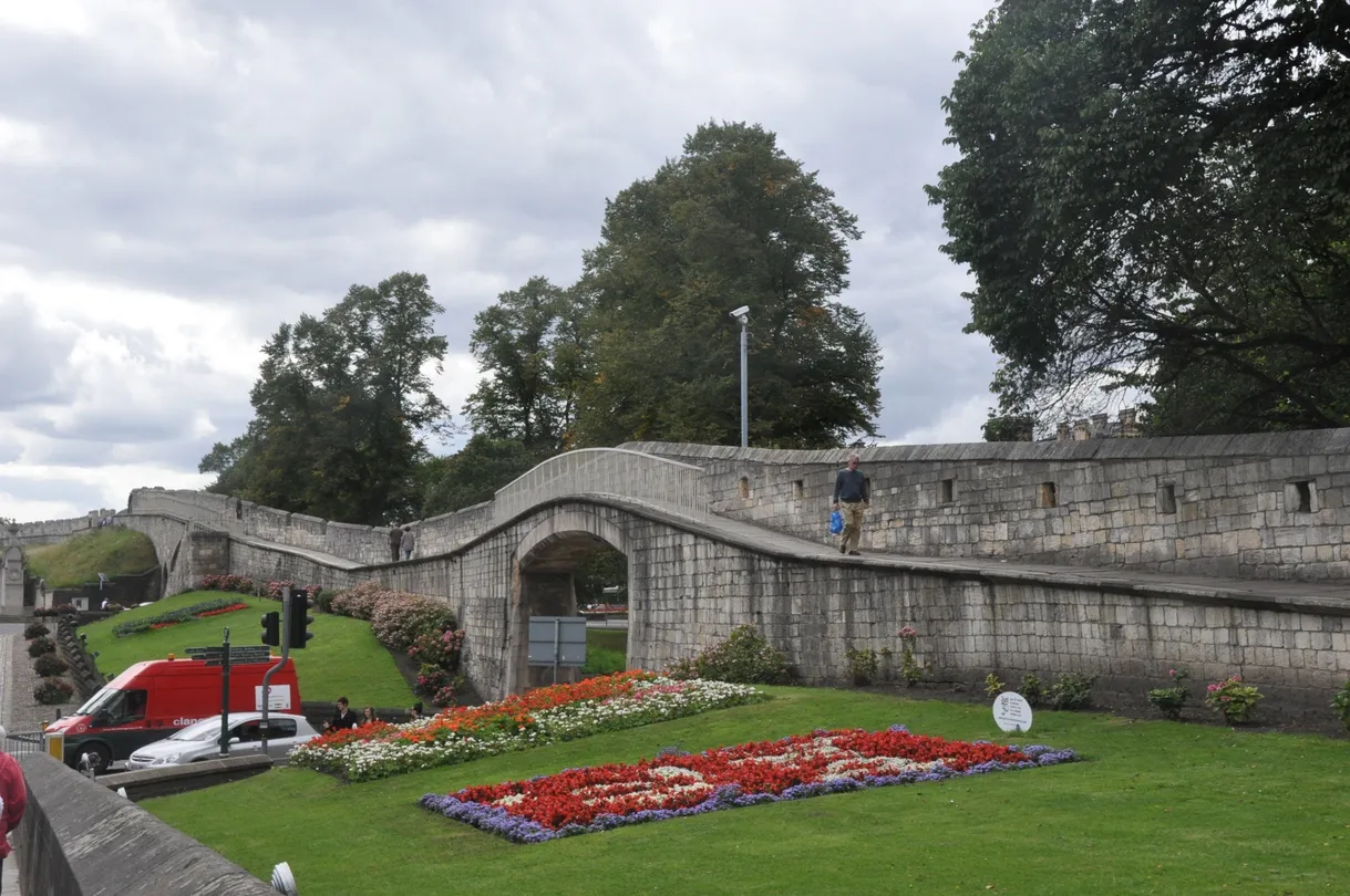 5_York City Walls