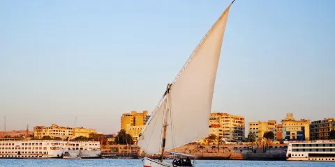 埃及開羅尼羅河帆船半日遊【市區酒店接送|阿斯旺/樂蜀/開羅三地可選|三角帆船日落遊