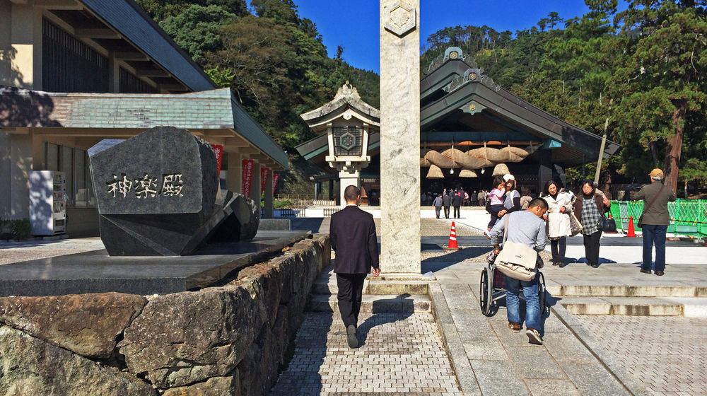 貸切チャーター 島根県出雲市日帰り半日観光ツアー 出雲大社 須佐神社 玉造温泉 プライベートツアー ホテル送迎 Trip Com
