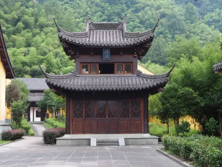 Hotels near Zhuji Gymnasium