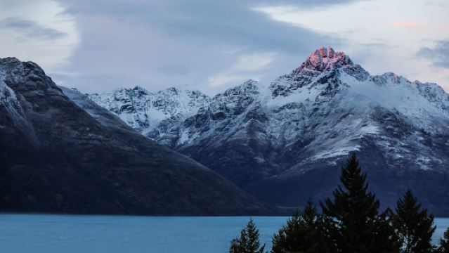 New Zealand Tasman Glacier + Mount Cook Helicopter Experiences