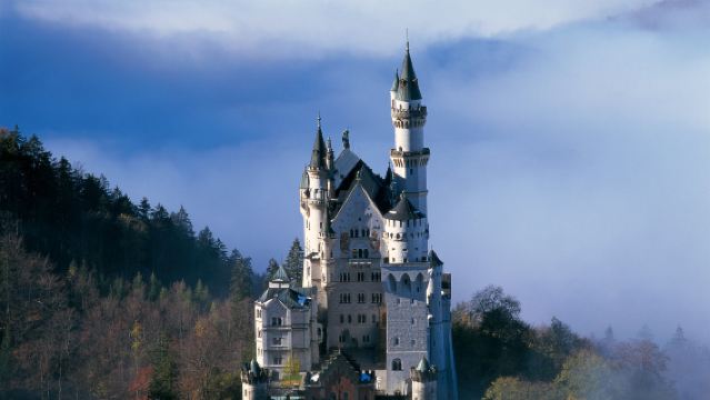 【德國童話之旅】新天鵝堡-阿爾卑斯湖-壁畫村|慕尼黑來回包車