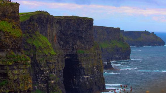 ทัวร์วันเดียว/ทัวร์หลายวัน ที่หน้าผาโมเฮอร์ในไอร์แลนด์ + อุทยานแห่งชาติเบอร์เรน