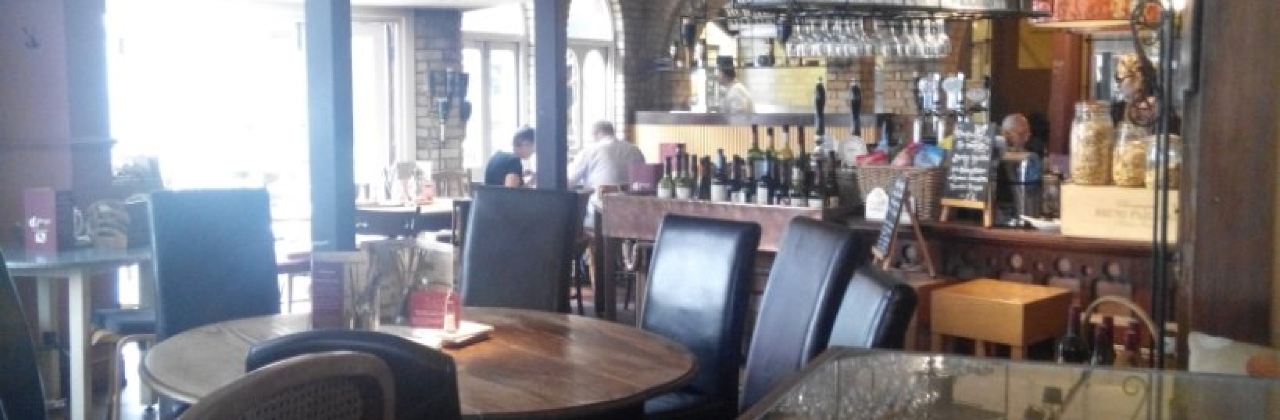 d'Arry's Wine Bar & Liquor Loft