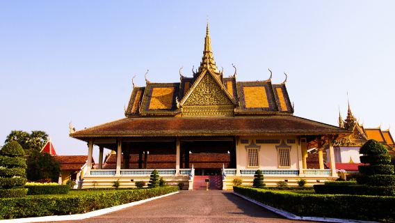 From Phnom Penh to Siem Reap or Siem Reap to Phnom Penh | Pick up from your hotel or Phnom Penh International Airport / guide or driver in various languages