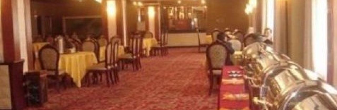 刚坚丁肉妈妈饭馆