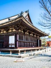 Rengeō-in (Sanjūsangen-dō) Temple