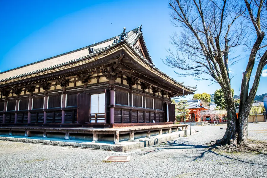 Rengeō-in (Sanjūsangen-dō) Temple