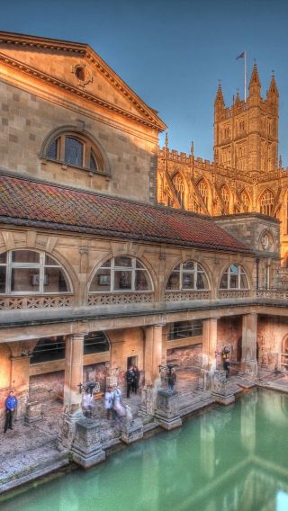 英国 ロンドン発 ストーンヘンジ＋ウインザー城＋バース ワンデーツアー ローマン・バスオプション
