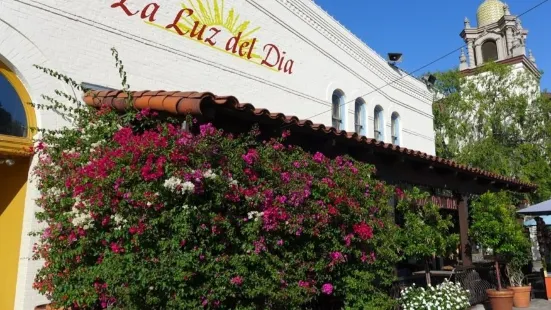 La Luz del Día Restaurant