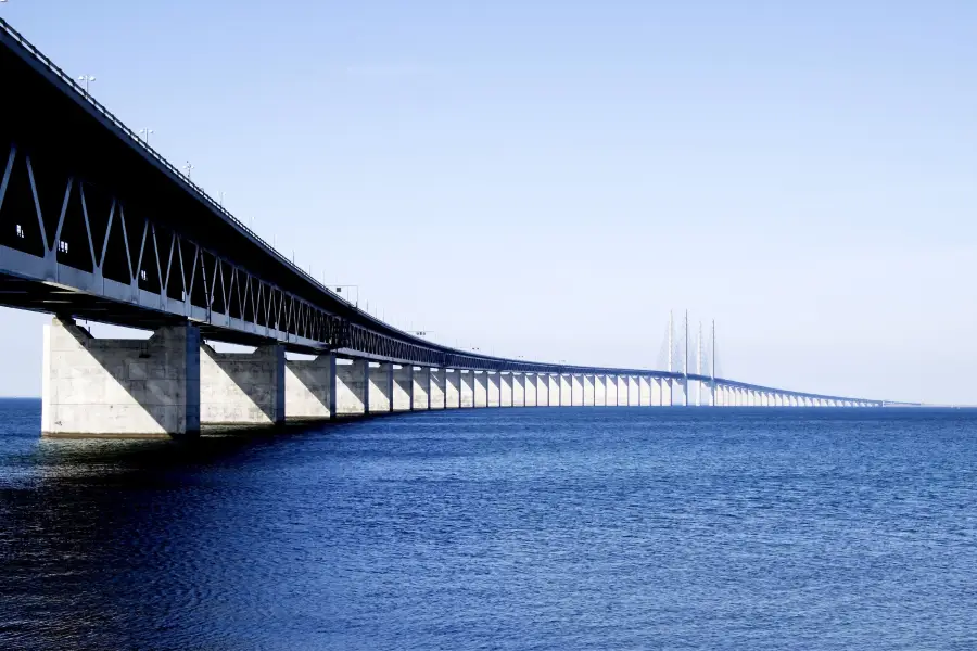 厄勒海峽大橋