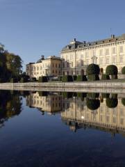 Cung điện Drottningholm