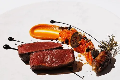 THE LEDBURY