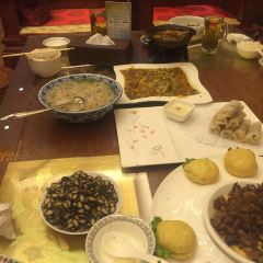 玖盛清真餐厅(青藏特产专卖店) User Photo