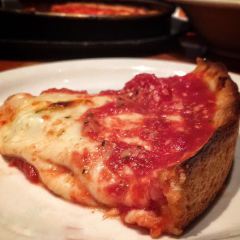 Lou Malnati's Pizzeria User Photo