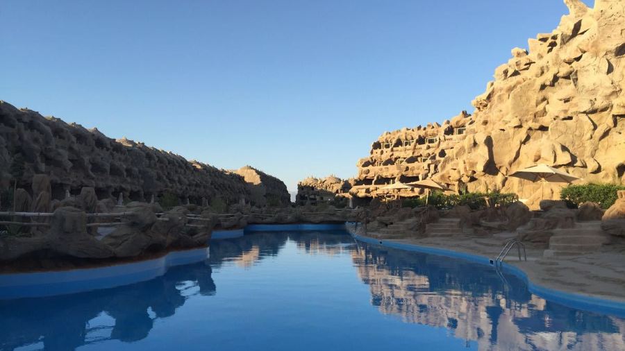 Stone Restaurant & Bar