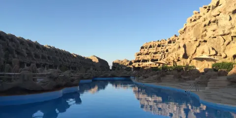 Stone Restaurant & Bar