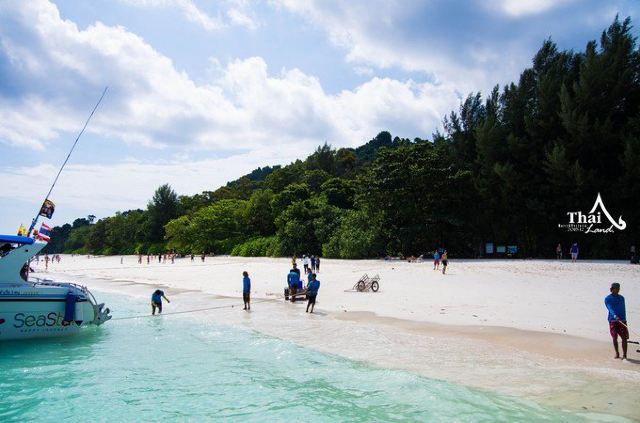 Tachai Island