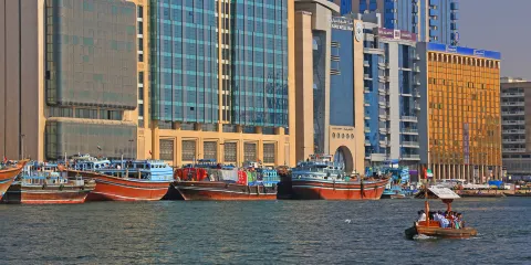 杜拜河