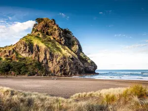 Piha Beach