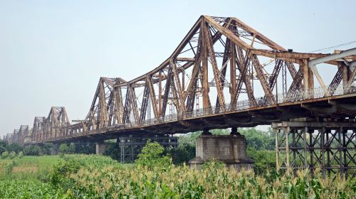 龍邊橋