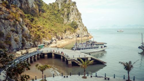 Ha Long Bay