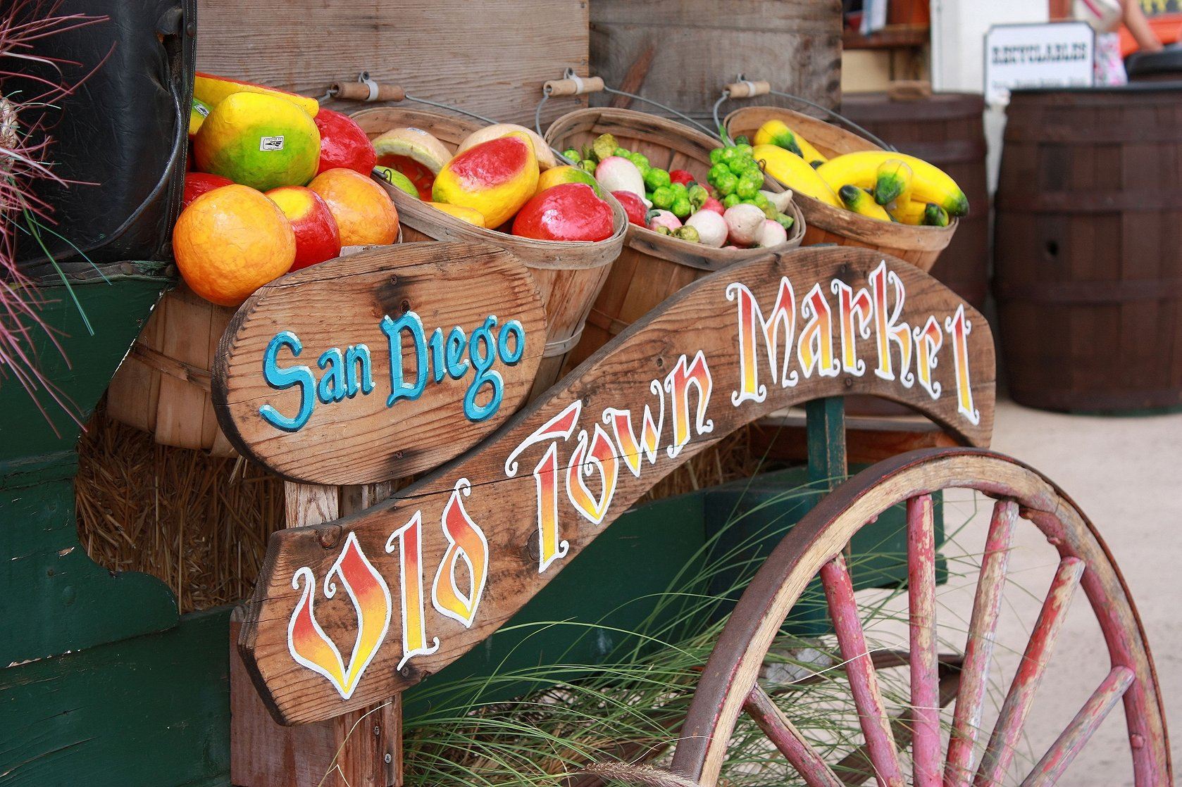 サンディエゴワンデーツアー：オールドタウンの風情＋空母＋遊覧船 ワンデーツアー