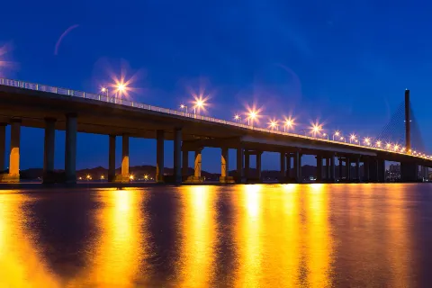 Hong Kong-Zhuhai-Macao Bridge Tour