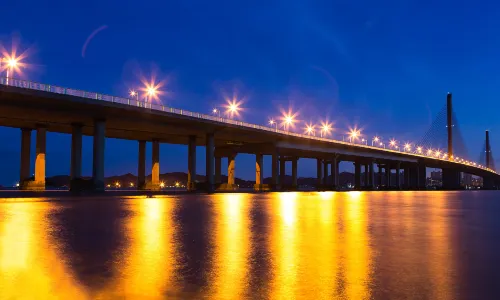 Hong Kong-Zhuhai-Macao Bridge Tour